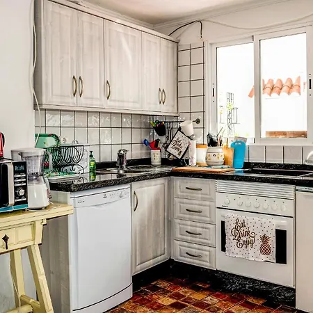 Stunning In Holiday home Sayalonga